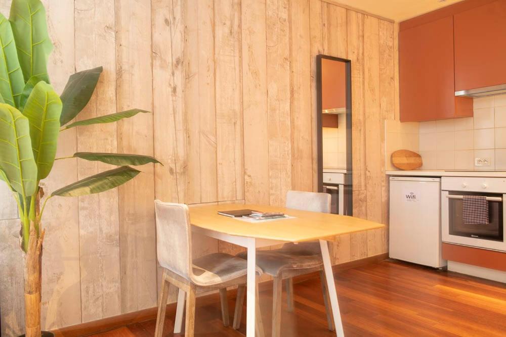 Beautiful City Center Apartments In Ghent Near Medieval Castle Gante Exterior foto