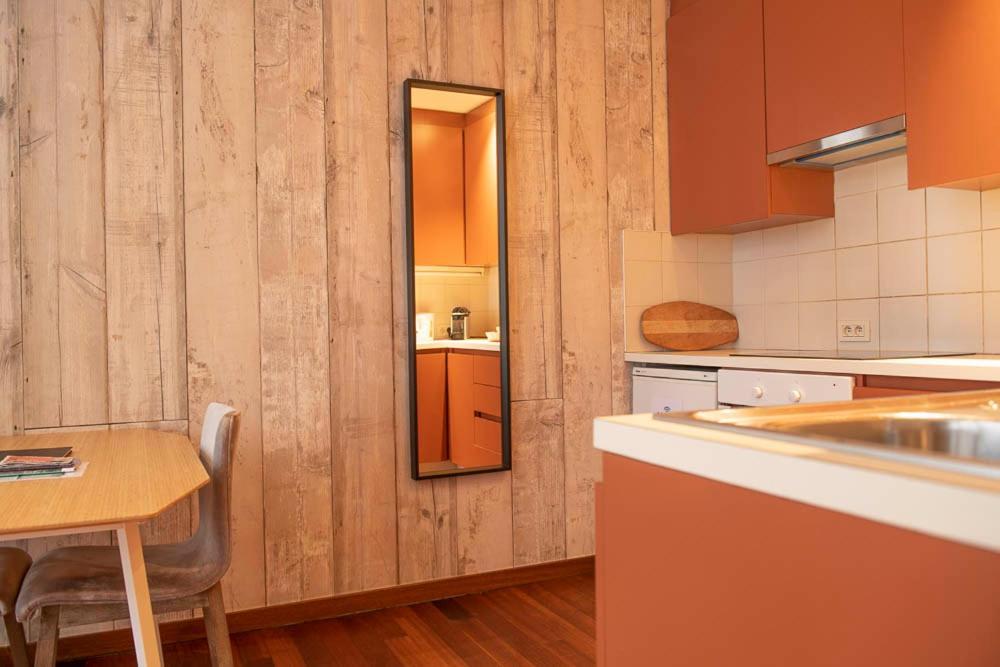 Beautiful City Center Apartments In Ghent Near Medieval Castle Gante Exterior foto