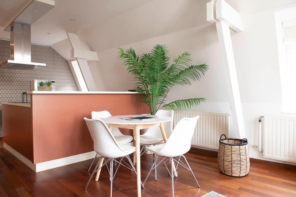 Beautiful City Center Apartments In Ghent Near Medieval Castle Gante Exterior foto